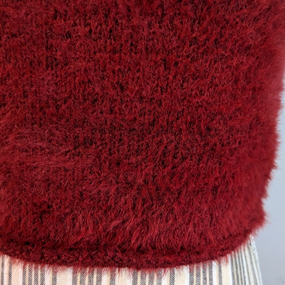 Olivaceous new top women's sweater large crop fuzzy nwt - Picture 2 of 14